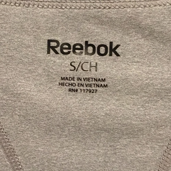 Reebok Athletic Performance Wear Short Sleeved Breathable Tee Shirt - Picture 4 of 6